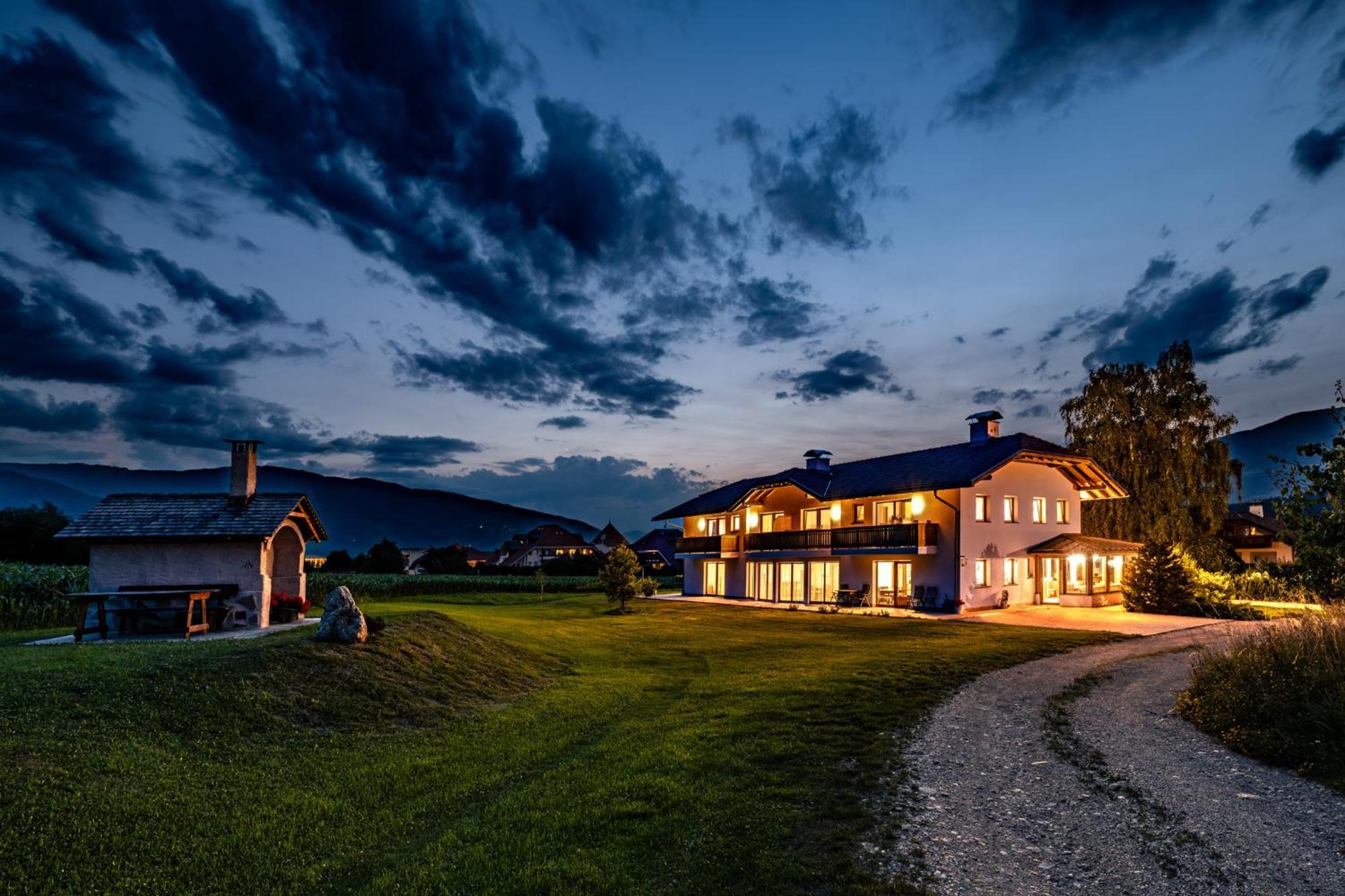 Ferienwohnung Mair Am Bach Брунико Экстерьер фото